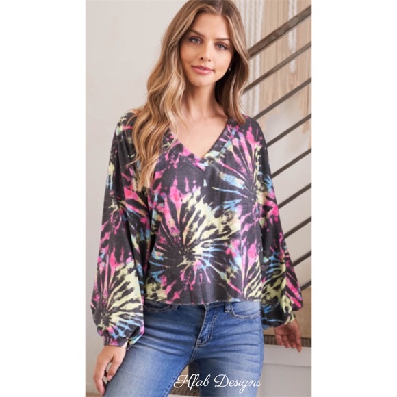 ❤️LAST 1! V Neck Tie Dye Oversized Puff Sleeve Top! - Picture 4 of 7